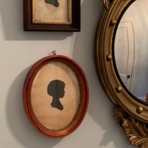 Vintage Silhouette in Oval Frame
